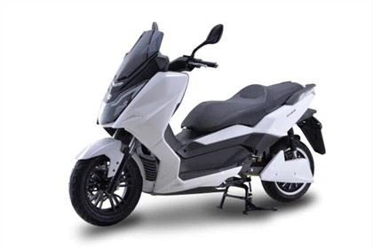 EEC 6000w Lithium Battery 100km/h Electric Scooter For Adult